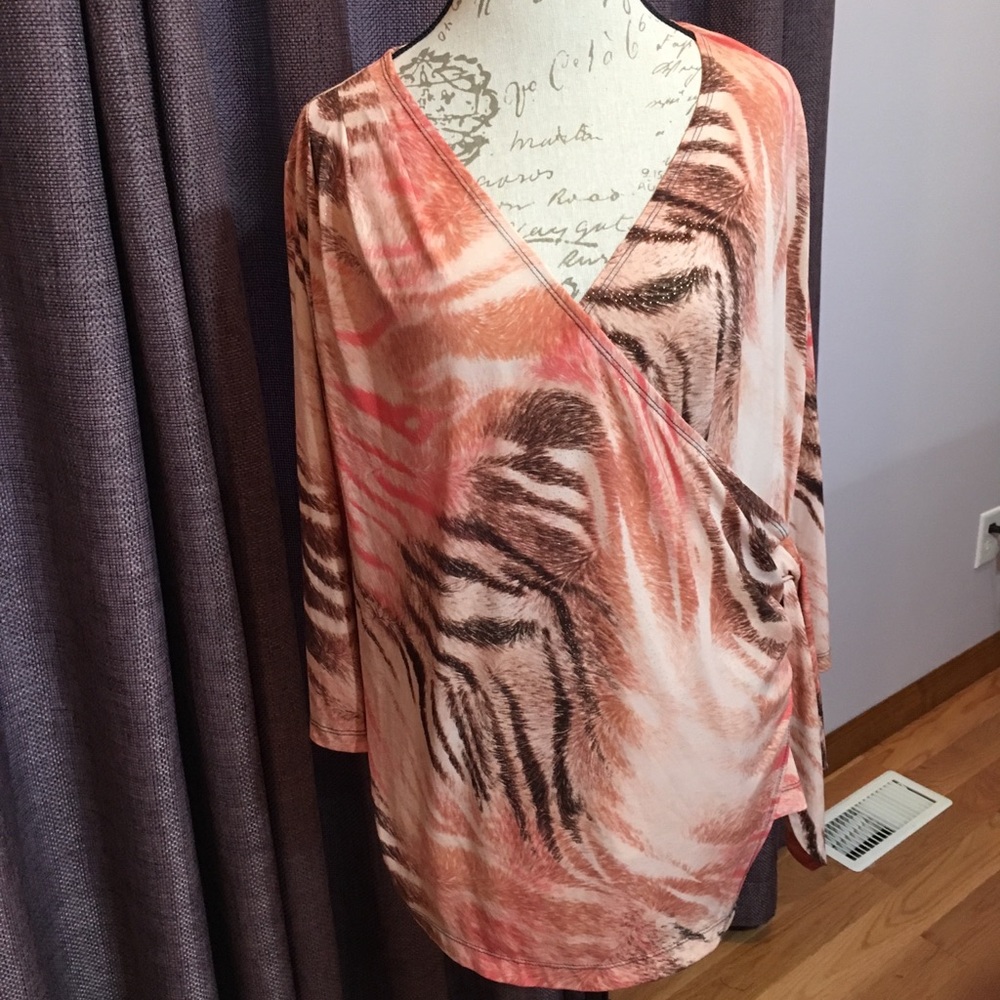 Simonton Says Wrap Top by George Simonton
